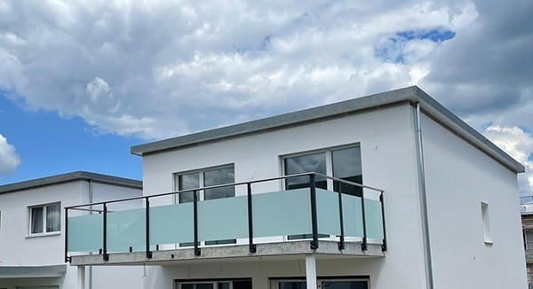 Glasgeländer Milchglas